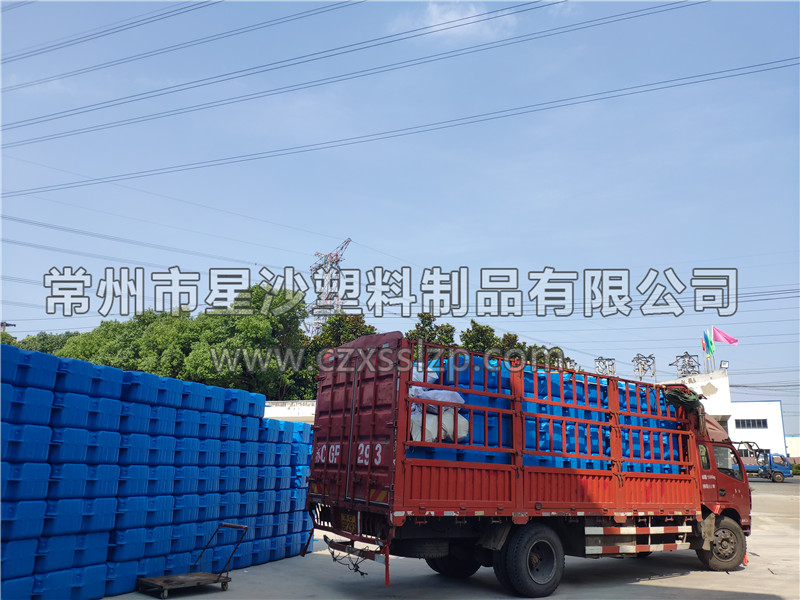 海南?？诟⊥舶l(fā)貨-摩托艇浮筒廠家2